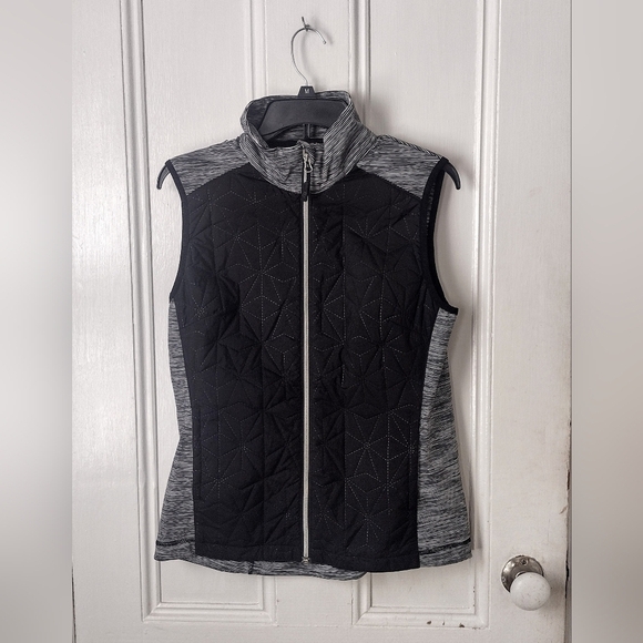 NVO Sport Jackets & Blazers - NVO Sport Women's Black Quilted Geometric Next Size Medium